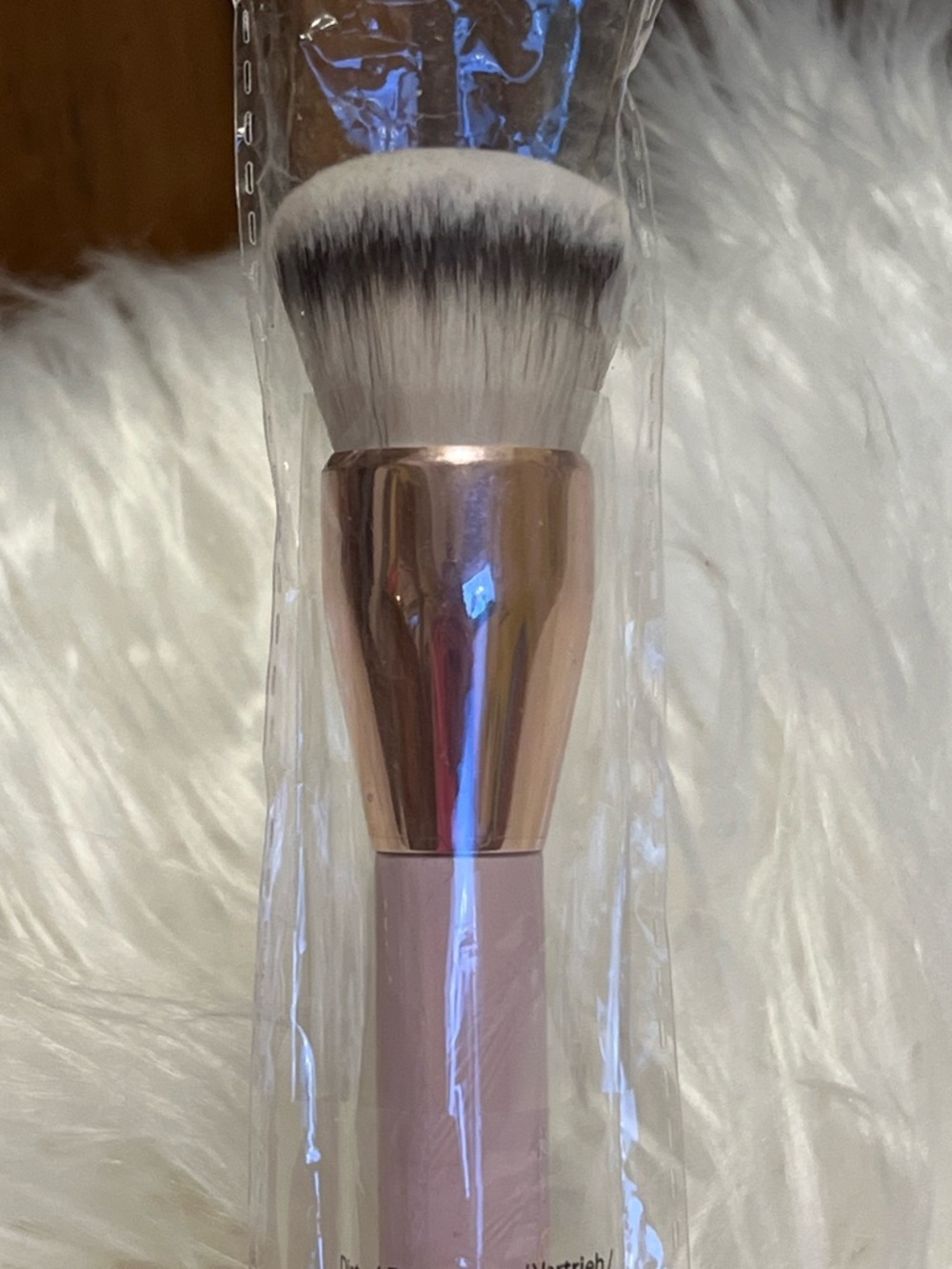 DOLL10 vegan Pink Dense Buffing Brush with Rose Gold Ferrule - Picture 3 of 8
